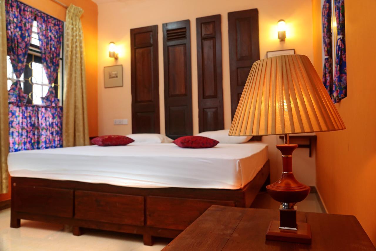 Ceylon Hotel 3*