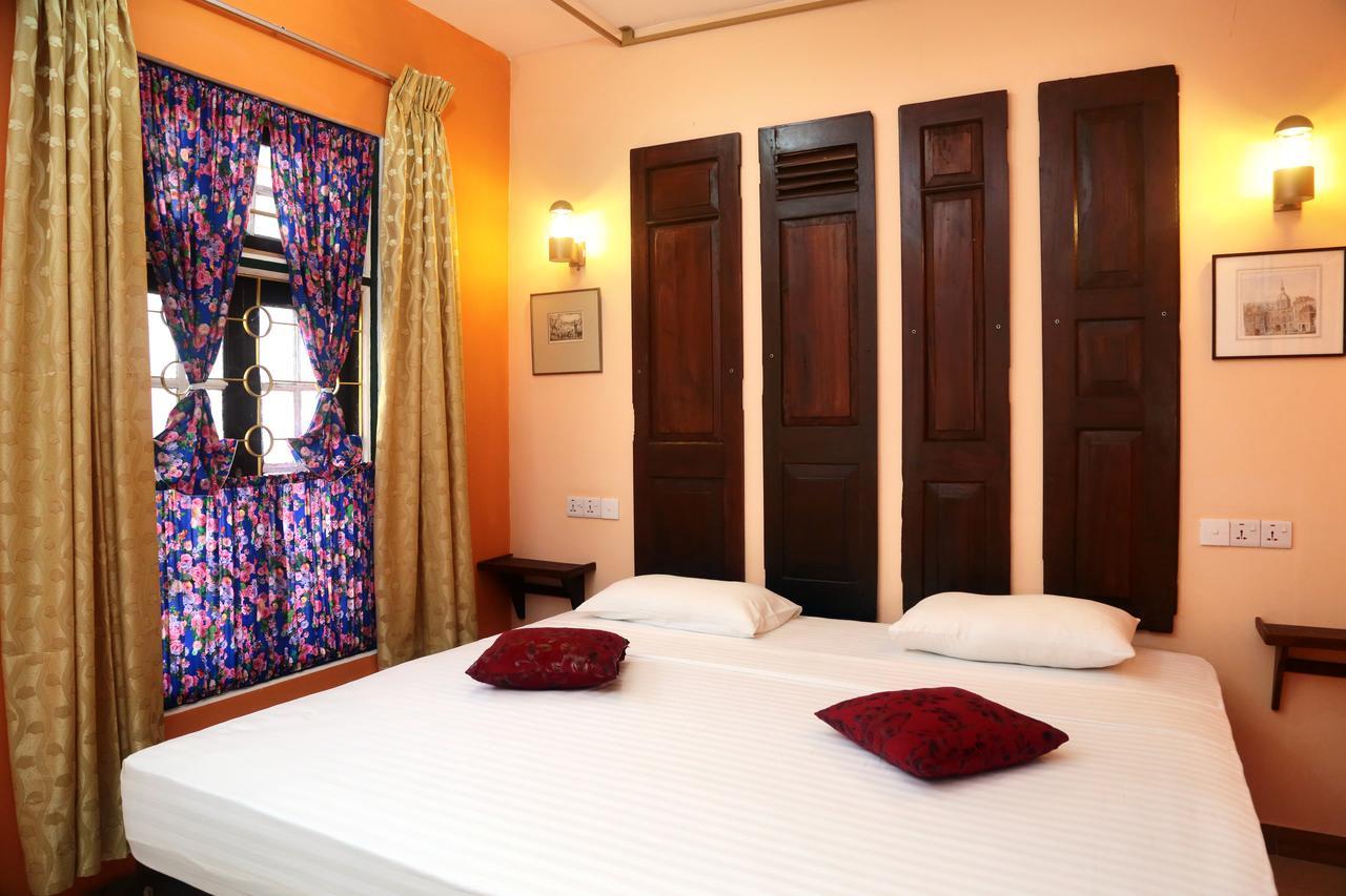 Ceylon Hotel 3*