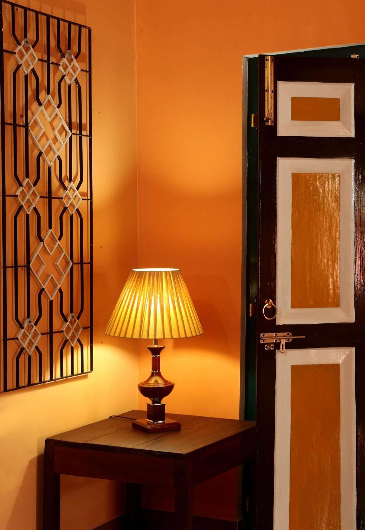 Hotel Ceylon