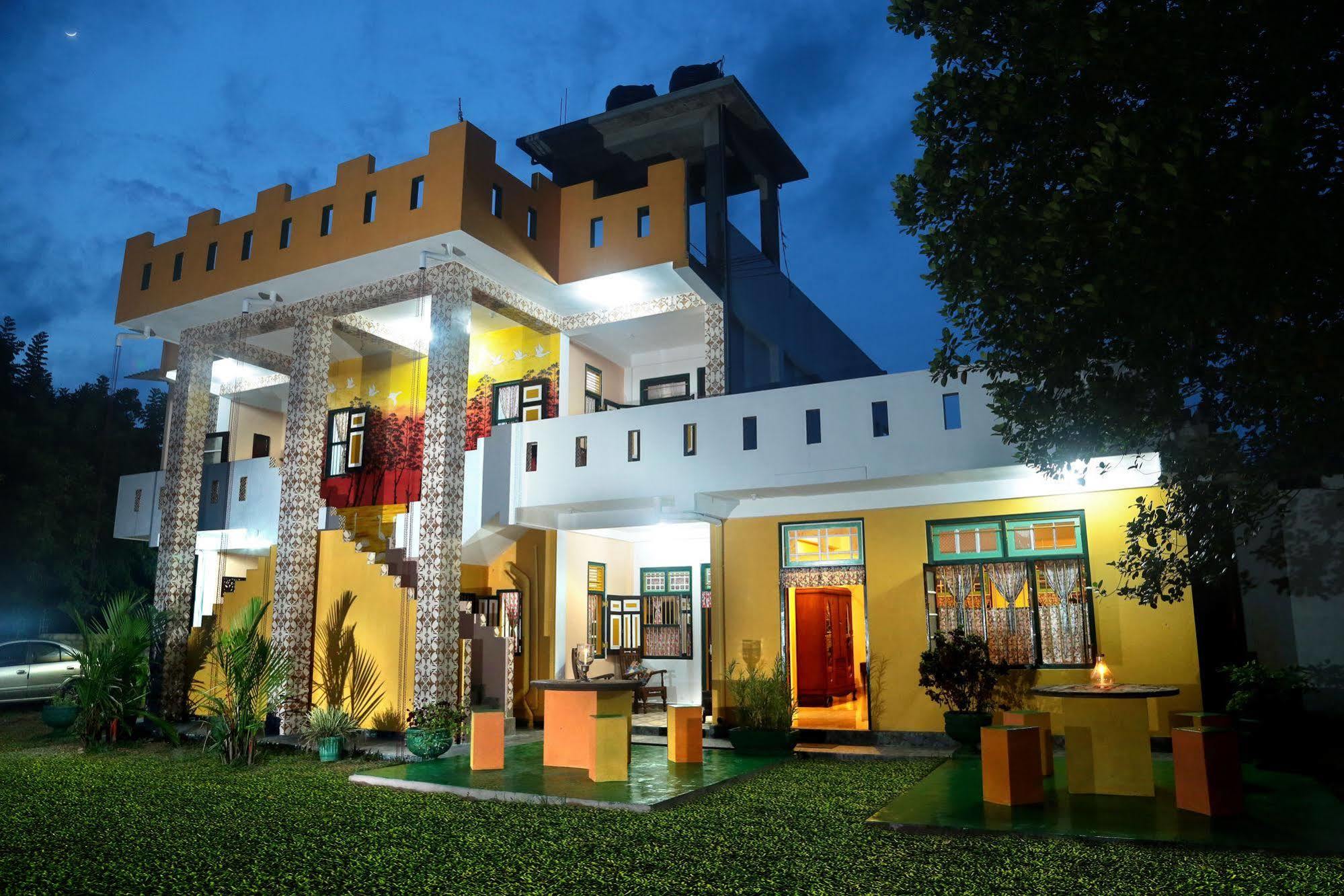 Hotel Ceylon