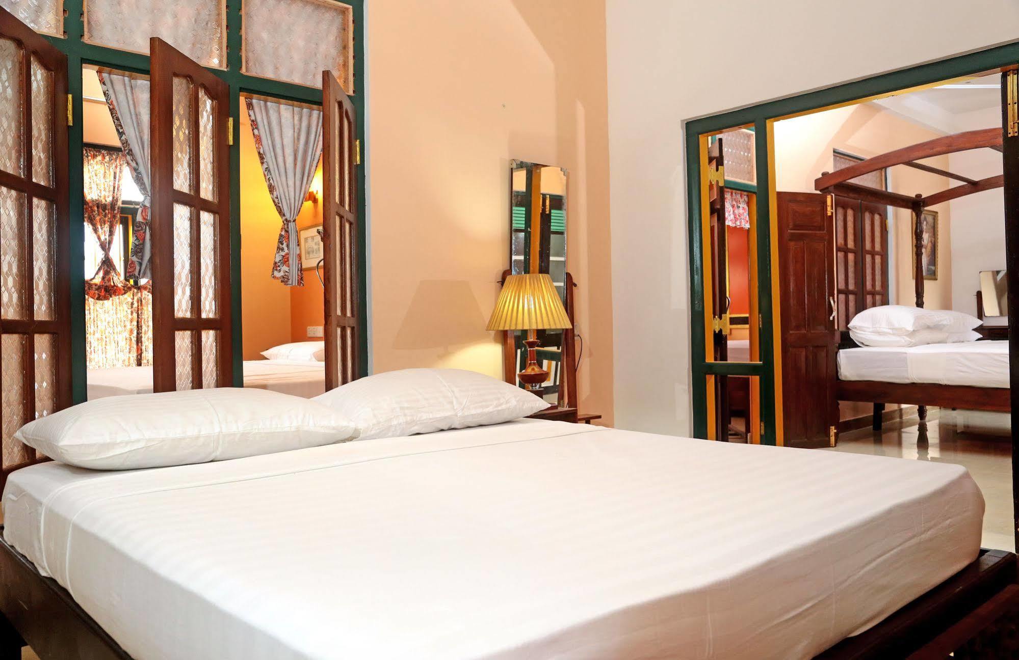 Ceylon Hotel Negombo
